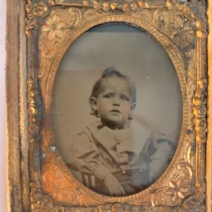 Antique Daguerreotype Photo of young child